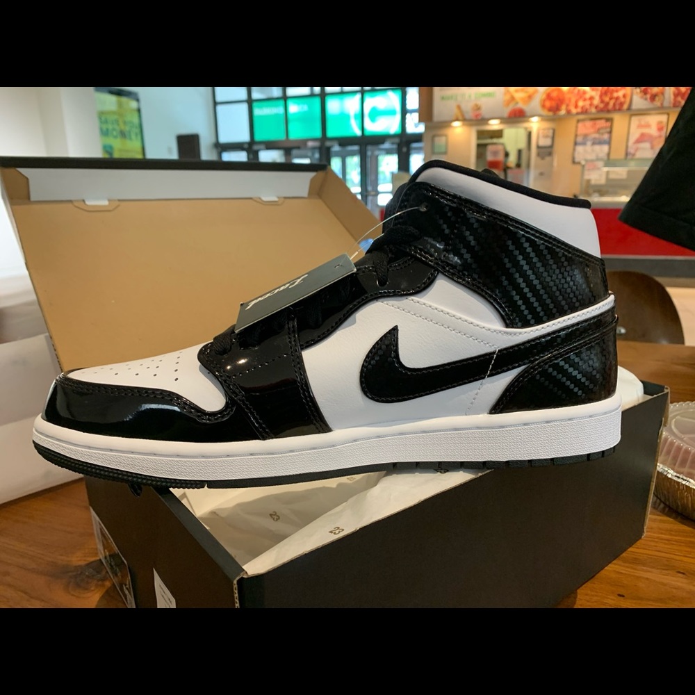 Carbon fiber retro 1